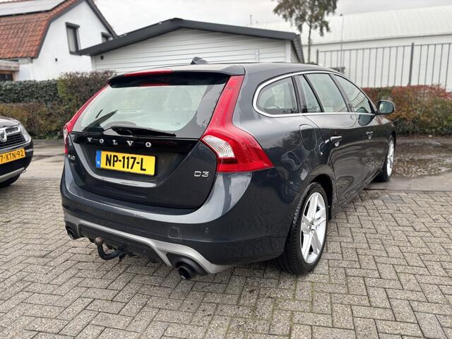 Volvo V60 2.0 D3 R-DESIGN EURO 6