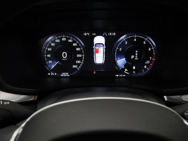 Volvo V60 2.0 B3 Momentum | PANO | CAMERA | STOELVERWARMING