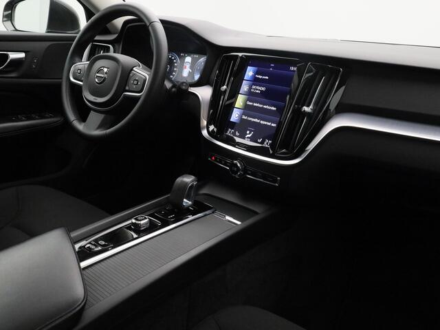 Volvo V60 2.0 B3 Momentum | PANO | CAMERA | STOELVERWARMING