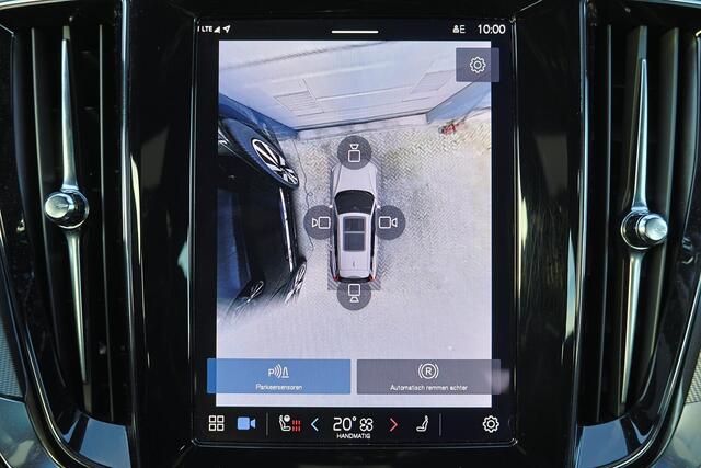 Volvo V60 T6 Recharge AWD Plus Dark - IntelliSafe Assist & Surround - 360º Camera - Harman/Kardon audio - Verwarmde voorstoelen, stuur & achterbank - Parkeersensoren voor & achter - Elektr. bedienb. voorstoelen met geheugen - Elektr. inklapbare trekhaak - 18' LMV