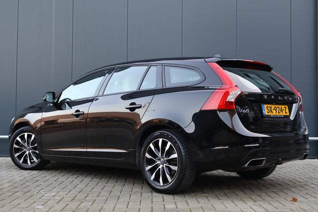 Volvo V60 1.5 T3 Polar+ Dynamic Automaat | Leer | Afn. Trekhaak | Stoelverwarming