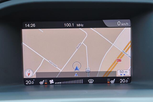Volvo V60 T4 Business Sport - Parkeerverwarming - Volvo On Call - Bi-Xenon koplampen - schijf/kantel dak - Verwarmde voorstoelen & stuur - Navigatie - Parkeersensoren voor en achter - trekhaak - 18 inch LMV
