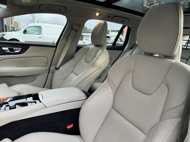 Volvo V60 2.0 T6 Recharge AWD Inscription*LED*Panorama*ACC*