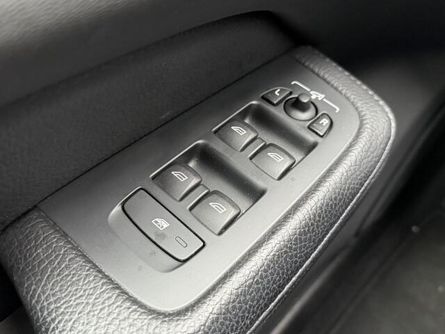 Volvo V60 BWJ 2020 2.0 B4 200 PK Momentum Advantage AUTOMAAT | FULL LED | ADAPTIVE CRUISE | LEER | STOELVERW. | CAMERA | CARPLAY + ANDROID |