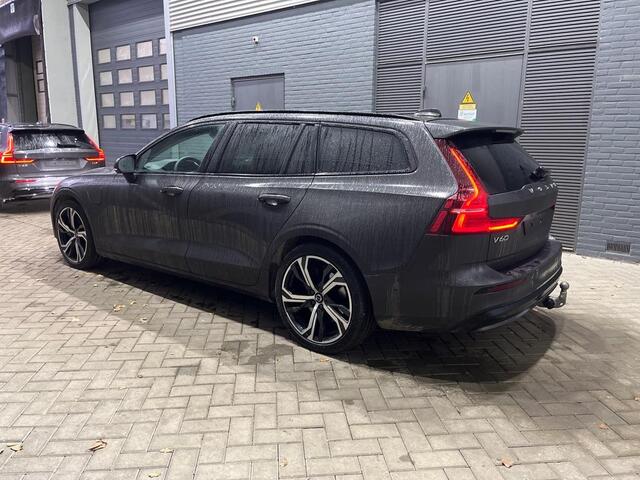 Volvo V60 T6 Plug-in hybrid Plus Dark | Trekhaak | ACC | Trekhaak | 360° Camera | harman/kardon | Stoel+Stuurverwarming