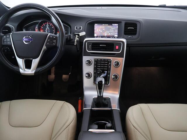 Volvo V60 2.0 T3 POLAR+DYNAMIC BLACKLINE-R GARANTIE 10-2028* LEDER +STOELVERWARMING. PDC.AFNEEMBARE TREKHAAK.GOED ONDERHOUDEN