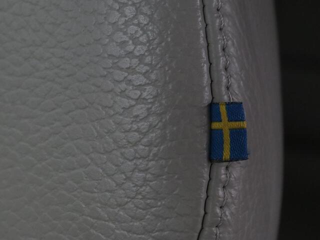 Volvo V60 2.0 B4 Inscription | Trekhaak | Leder | Stoel & stuurverwarming | Camera | Adaptive cruise | Carplay | Navigatie | Keyless | Climate control | Parkeerhulp