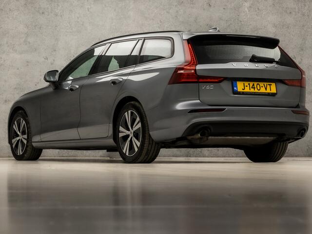 Volvo V60 2.0 B3 Sport 177Pk Automaat (APPLE CARPLAY, GROOT NAVI, CAMERA, ELEK ACHTERKLEP, SPORTSTOELEN, ADAPTIVE CRUISE, LANE ASSIST, NIEUWSTAAT)
