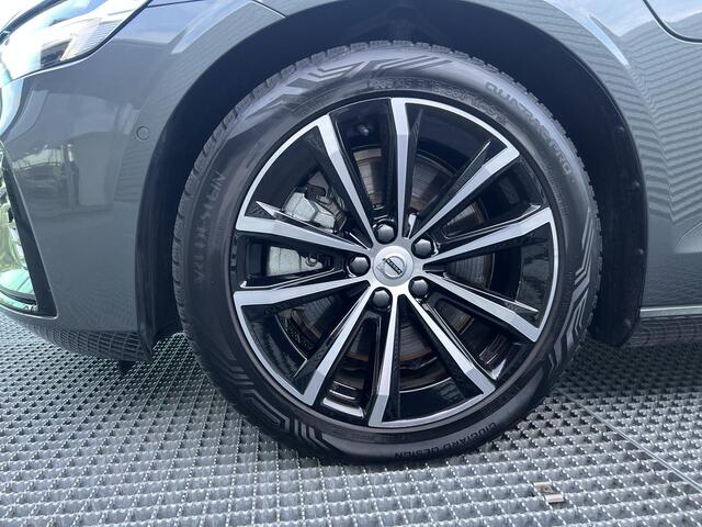 Volvo V60 2.0 T6 Plug-in hybrid AWD Plus Dark Harman-Kardon premium sound, Elektr Verstelbare stoelen, Verwarmde stoelen+stuur, Trekhaak semi elektrisch