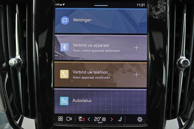 Volvo V60 T6 Recharge AWD Plus Dark Intellisafe Assist & Suround - 360° Camera - Harman/Kardon Audio - Verwarmbare voorstoelen, stuur & achterbank - Parkeersensoren voor & achter - Elektrisch verstelbare voorstoelen - Trekhaak wegklapbaar - Verwarmbare voorruit