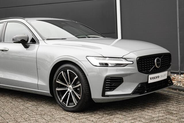 Volvo V60 T6 Plug-in hybrid AWD Plus Dark | Verwarmbare Voorstoelen (met geheugen), Stuurwiel en Achterbank | Semi-Elektrische Trekhaak | Verwarmbare Voorruit | Premium Audio by Harman Kardon | 360-Camera