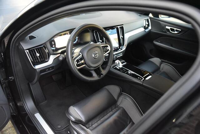 Volvo V60 2.0 T6 Plug-in hybrid AWD Plus Bright Recharge / Trekhaak 2000KG