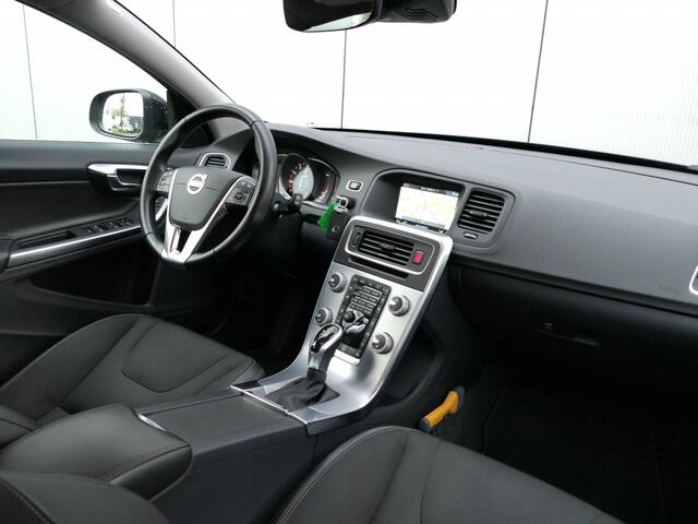 Volvo V60 1.5 T2 AUT Nordic+ Xenon / Navi / Voorruit verwarming