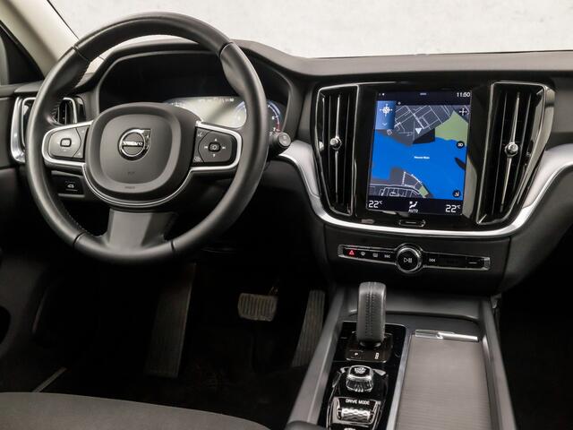 Volvo V60 2.0 B3 Sport 177Pk Automaat (APPLE CARPLAY, GROOT NAVI, GETINT GLAS, CAMERA, ADAPTIVE CRUISE, SPORTSTOELEN, GETINT GLAS, KEYLESS, ELEK ACHTERKLEP, NIEUWSTAAT)