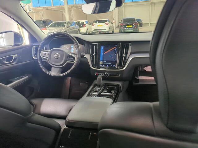Volvo V60 2.0 T6 Recharge AWD Business Pro NL-AUTO | LEDER | CAMERA