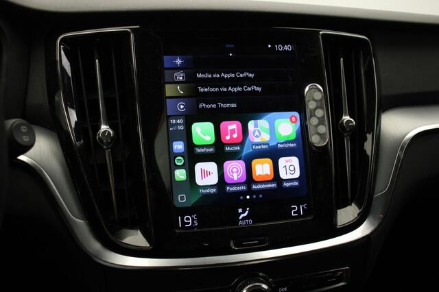 Volvo V60 2.0 B3 Momentum Business Automaat - Carplay, Digital Cockpit