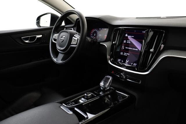Volvo V60 T8 RECHARGE AWD INSCRIPTION -PANO.DAK|360°CAM|HARMAN/KARDON|HEAD UP-DISP.|POWER-SEATS|STYLING|19"