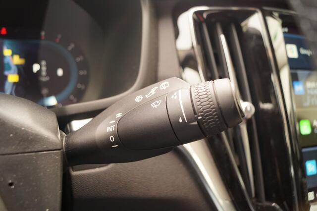 Volvo V60 2.0 B3 163pk Automaat Essential -LEER-LED-ECC-