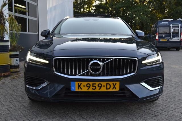 Volvo V60 PHEV 2.0 T8 AWD R. R-Des.