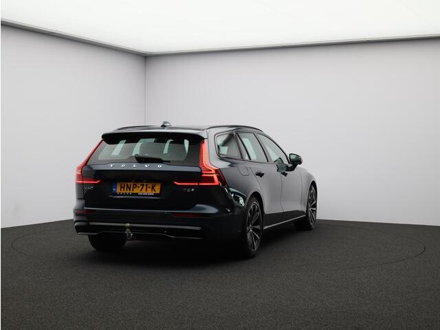 Volvo V60 2.0 T6 Plug-in hybrid AWD Plus Dark / Trekhaak / Elektrische Stoelen / 360 Camera / Harman Kardon / Adaptive Cruise / BLIS / Keyless /