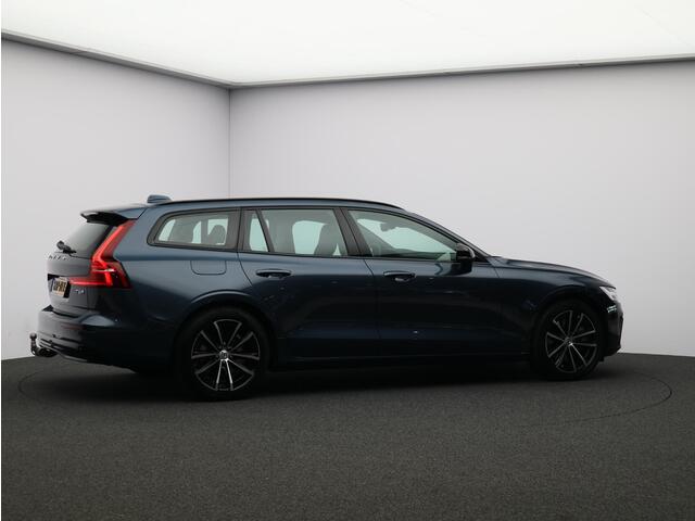 Volvo V60 2.0 T6 Plug-in hybrid AWD Plus Dark / Trekhaak / Elektrische Stoelen / 360 Camera / Harman Kardon / Adaptive Cruise / BLIS / Keyless /