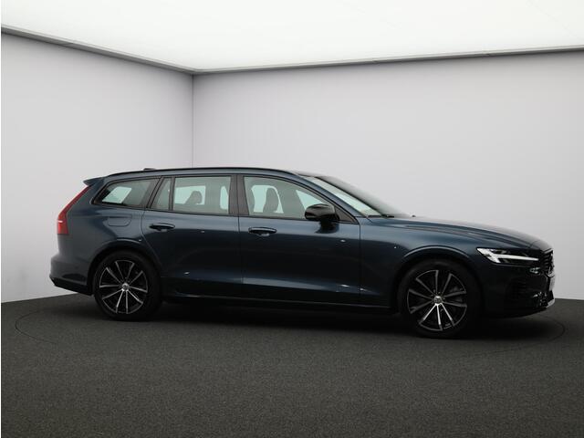 Volvo V60 2.0 T6 Plug-in hybrid AWD Plus Dark / Trekhaak / Elektrische Stoelen / 360 Camera / Harman Kardon / Adaptive Cruise / BLIS / Keyless /