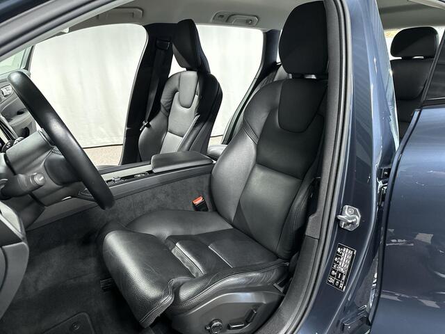 Volvo V60 CROSS COUNTRY 2.0 B5 AWD Pro Automaat | Trekhaak | Leder | Memory