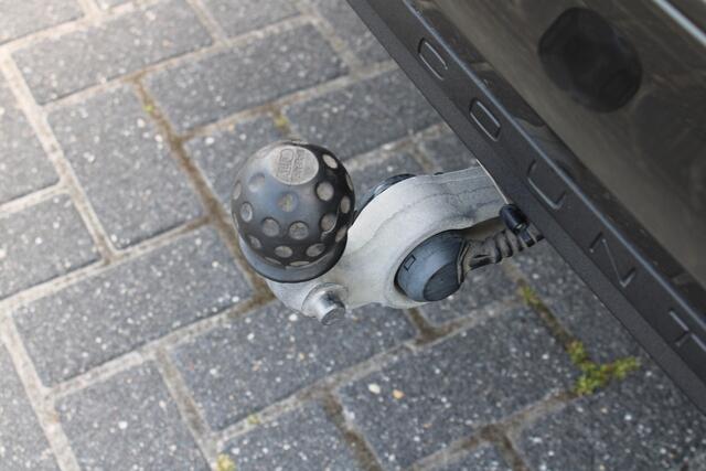 Volvo V60 CROSS COUNTRY D4 Automaat AWD Intro Edition | Trekhaak | Blis| Schuif/kanteldak | 360 Camera | Head-Up