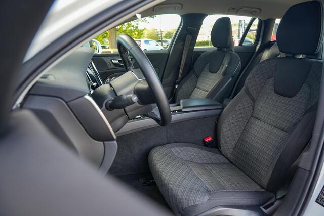 Volvo V60 CROSS COUNTRY 2.0 B5 AWD Pro Adaptieve Cruise Keyless Memory 18''LM