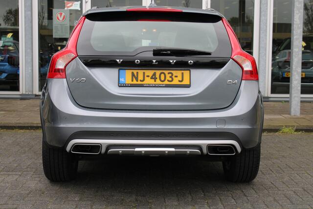 Volvo V60 CROSS COUNTRY D4 Nordic+ | Org. NL | Afn. Trekhaak | Verw. Voorstoelen | Verw. Voorruit | Standkachel