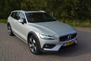 volvo-v60-cross-country-2.0-t5-awd-
