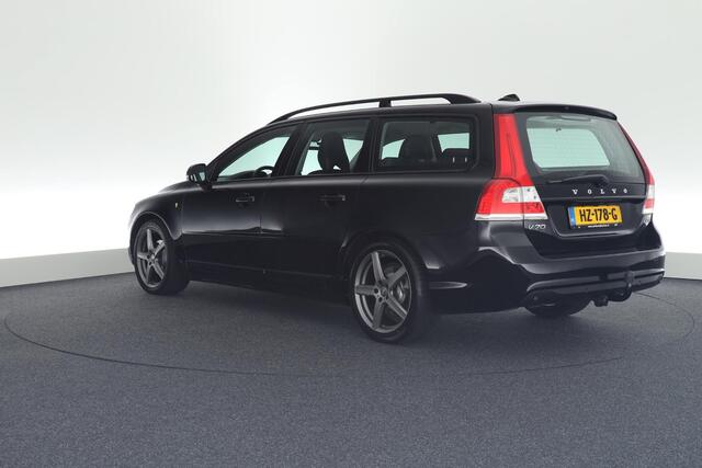 Volvo V70 2.0 D3 Dynamic Edition 150pk Leder Xenon Navigatie Trekhaak Sportstoelen Stoelverwarming