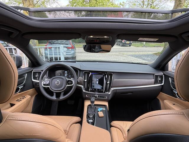 Volvo V90 Cross Country T5 AWD Pro HeadUp Luchtvering MASSAGE DAB