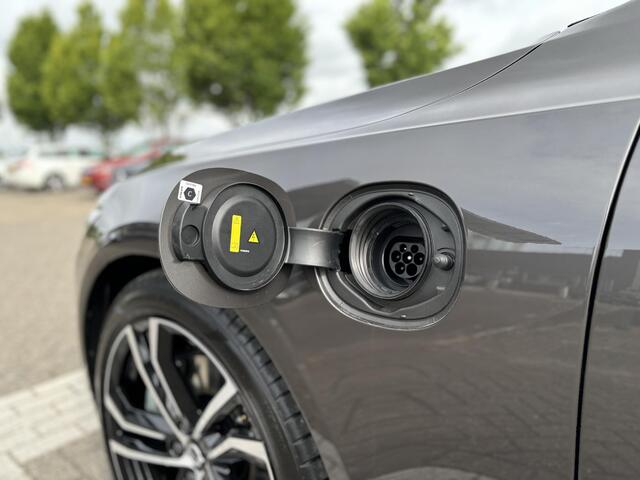 Volvo V90 2.0 T8 Plug-in hybrid AWD Ultra Executive Edition | Modeljaar 2026 | Privacy Glas | Bowers & Wilkins | Luchtvering | Massagestoelen