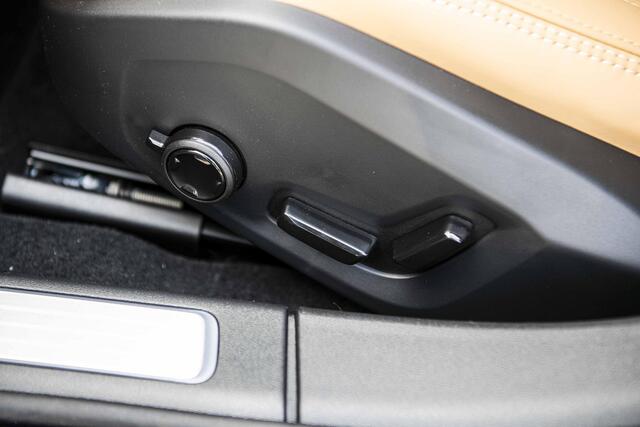 Volvo V90 2.0 T8 Plug-in hybrid AWD Ultra Executive Edition | Bowers & Wilkins | 360 Camera | Stoelventilatie en Massage | Luchtvering | 20" | Full Options |