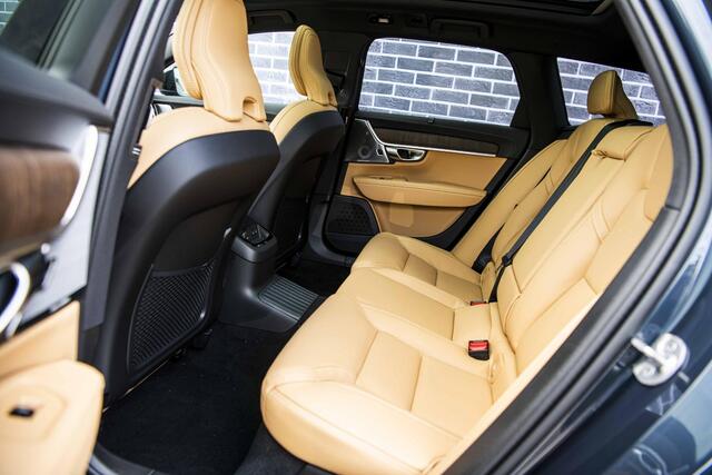 Volvo V90 2.0 T8 Plug-in hybrid AWD Ultra Executive Edition | Bowers & Wilkins | 360 Camera | Stoelventilatie en Massage | Luchtvering | 20" | Full Options |