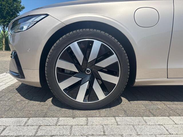 Volvo V90 2.0 T6 Plug-in hybrid AWD Ultra Dark