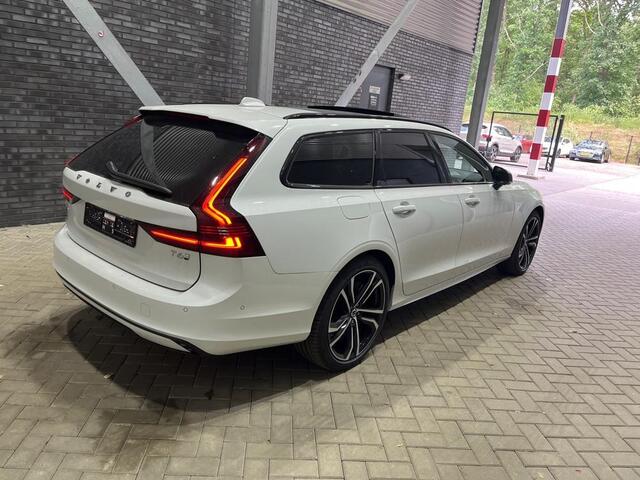 Volvo V90 T6 Plug-in hybrid Ultra Dark | Bowers&Wilkins | Luchtvering Achter | Head-Up | ACC | Panoramadak | 360° Camera