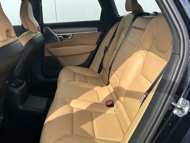 Volvo V90 2.0 T8 AWD Momentum / Navigatie / Climate Control / Cruise Control Adaptief / Achterklep Elektrisch / Trekhaak 2100 KG Trekgewicht /