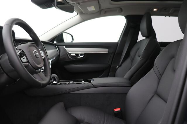 Volvo V90 T6 Plug-in hybrid Ultra Dark | Luchtvering Achter | 360° Camera | 20 Inch | Trekhaak | Head-Up