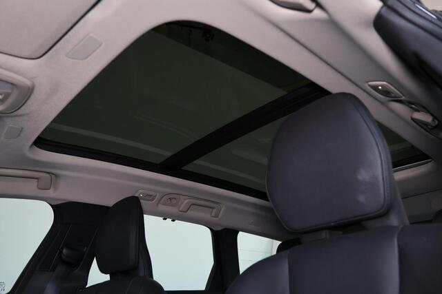 Volvo V90 T6 Recharge AWD Ultra Dark - Panorama/schuifdak - IntelliSafe Assist & Surround - 360º Camera - Harman/Kardon audio - Adaptieve LED koplampen - Verwarmde voorstoelen, stuur & achterbank - Parkeersensoren voor & achter - Elektr. bedienb. voorstoelen met ge