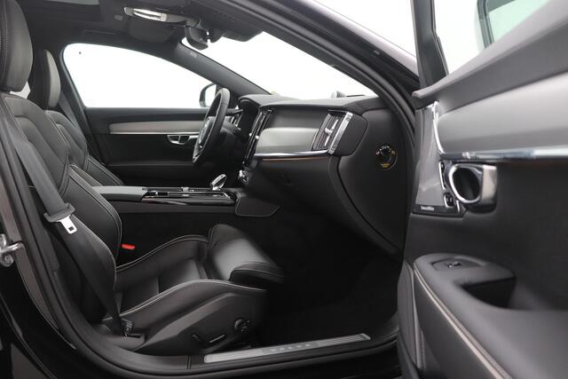 Volvo V90 T6 Plug-in hybrid Ultra Dark | Bowers&Wilkins | Luchtvering Achter | Head-Up | ACC | Panoramadak | 360° Camera