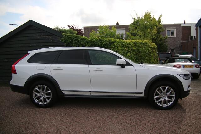 Volvo V90 2.0 T6 AWD/Pilot assist/360 camera/Dode hoek detectie