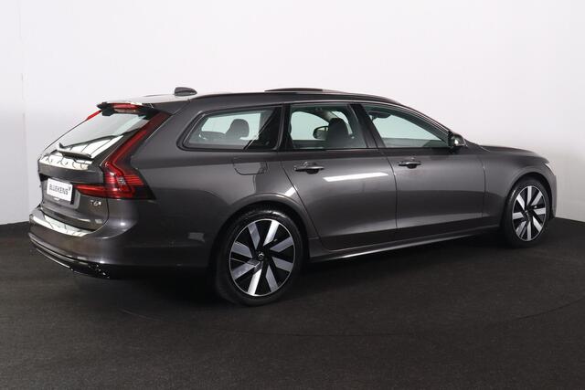 Volvo V90 T6 Recharge AWD Ultra Dark - Panorama/schuifdak - IntelliSafe Assist & Surround - 360º Camera - Harman/Kardon audio - Adaptieve LED koplampen - Verwarmde voorstoelen, stuur & achterbank - Parkeersensoren voor & achter - Elektr. bedienb. voorstoelen met ge