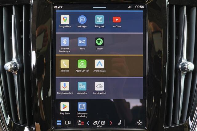 Volvo V90 T6 Recharge AWD Ultra Dark - Panorama/schuifdak - IntelliSafe Assist & Surround - 360º Camera - Harman/Kardon audio - Adaptieve LED koplampen - Verwarmde voorstoelen, stuur & achterbank - Parkeersensoren voor & achter - Elektr. bedienb. voorstoelen met ge