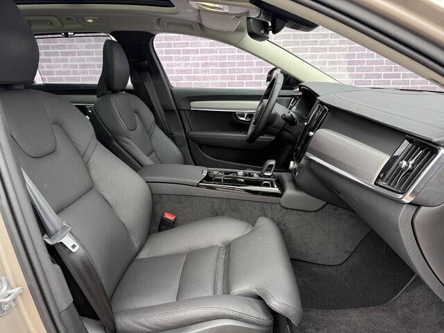 Volvo V90 2.0 T8 Plug-in hybrid AWD Ultra Dark | Nieuw Binnen | Trekhaak | Schuif/kantel dak | Memory | Head up display | Stoelverwarming V+A | Stuurverwarming |