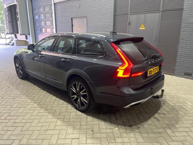 Volvo V90 Cross Country T6 AWD Pro | ACC | Leder | Stoel+Stuurverwarming | Keyless | Trekhaak