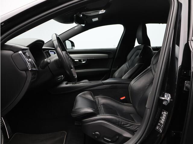 Volvo V90 T4 R-Design / Trekhaak / Stoelverwarming / Pilot Assist / Harman Kardon Audio / Elektr. bedienbare stoelen / Contour stoelen / BLIS /