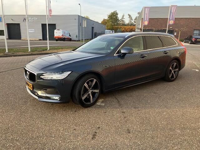 Volvo V90 2.0 T4 Momentum
