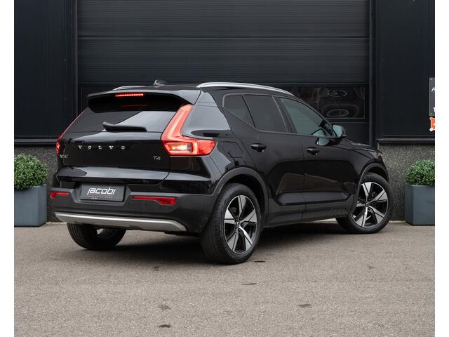 Volvo XC40 2.0 T4 AWD R-Design | Pano | Memory | Leder | Harman Kardon | Adapt Demping | Virtual | ACC | Lane & Side Assis
